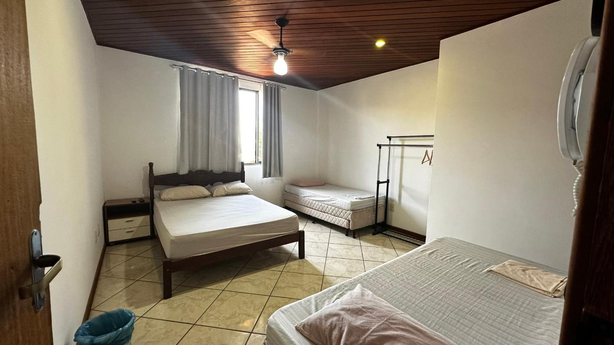 Regi House Hostel 维多利亚 外观 照片